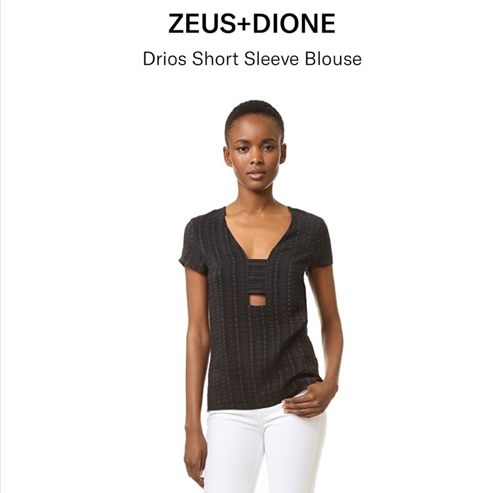 ZEUS + DIONE Drios Short Sleeve Blouse in Cream/White Size 38 and 100% Silk
